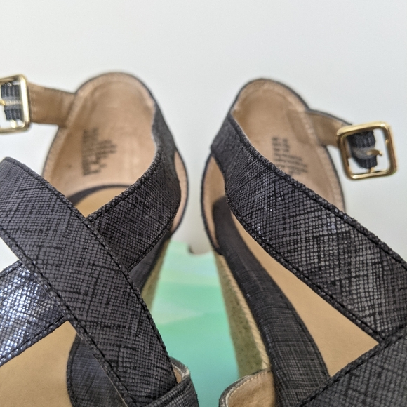 Sense & Sensibility wedge sandals - Picture 2 of 4